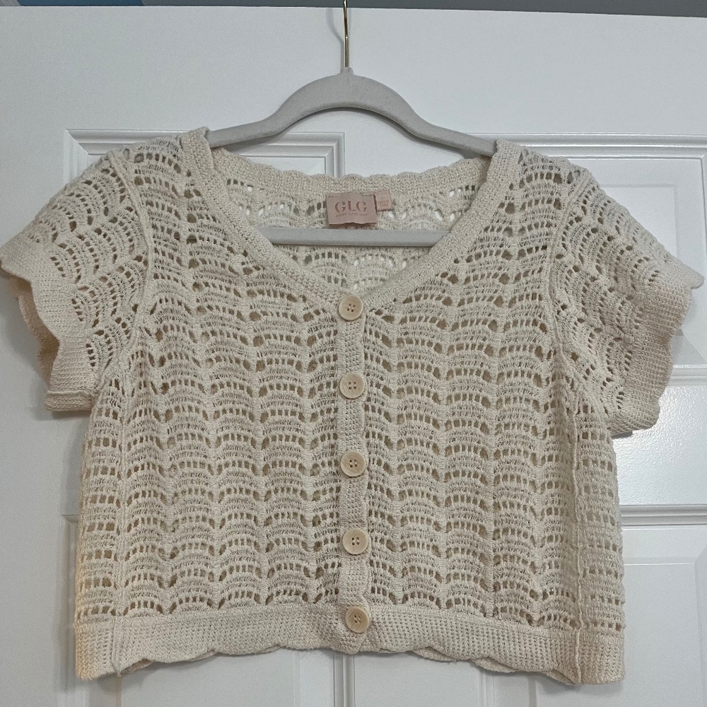 cream comfy casual t-shirt blouse (s)